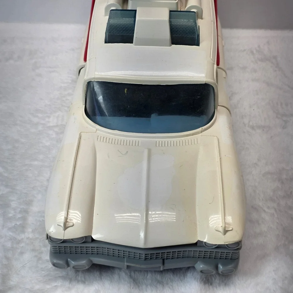 Vintage 1984 Kenner The‎ Real Ghostbusters ECTO-1 Vehicle With Hook And Top Seat